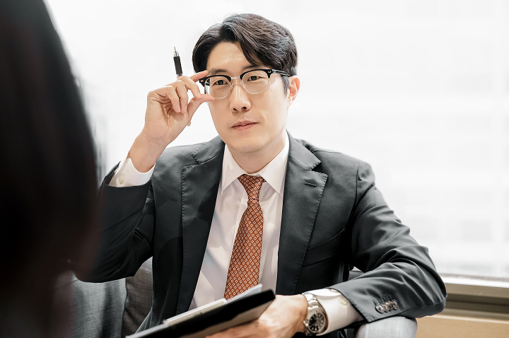 영웅만의 방식 이미지1